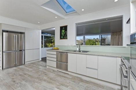 Photo of property in 48 Lynden Avenue, Hillcrest, Auckland, 0627