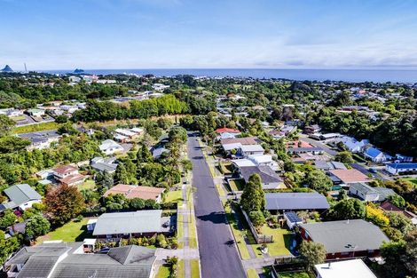 Photo of property in 22 Nevada Drive, Merrilands, New Plymouth, 4312