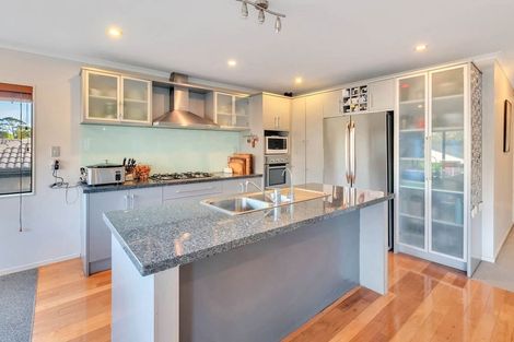 Photo of property in 41 San Marino Drive West, Henderson, Auckland, 0612