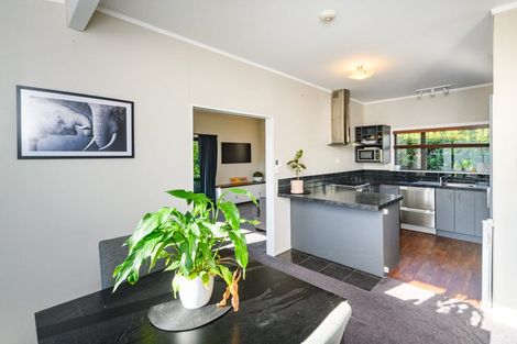 Photo of property in 6 Willowstream Grove, Cloverlea, Palmerston North, 4412