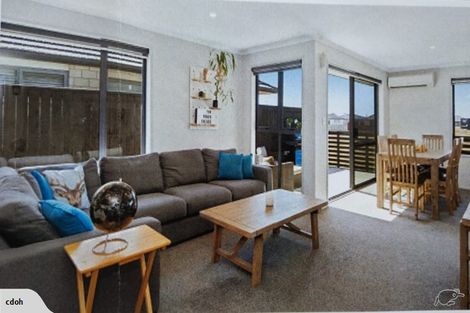 Photo of property in 15 Ponga Place, Papamoa Beach, Papamoa, 3118