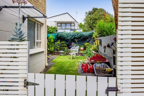 Photo of property in 4/9 Hine Street, New Plymouth, 4310