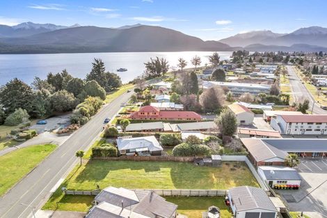 Photo of property in 4 Lakefront Drive, Te Anau, 9600