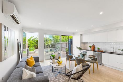 Photo of property in 9 Walter Merton Road, Hobsonville, Auckland, 0616