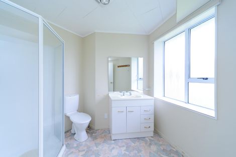 Photo of property in 50 Acacia Street, Kelvin Grove, Palmerston North, 4414