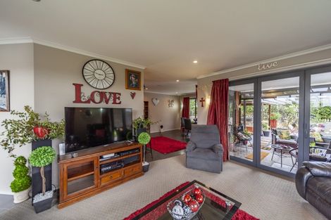 Photo of property in 6 Waitaha Place, Clive, 4102