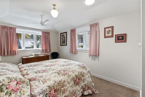 Photo of property in 22 Main Road, Mount Pleasant, Christchurch, 8081