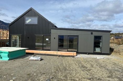 Photo of property in 10 Runholder Rise, Jacks Point, 9371