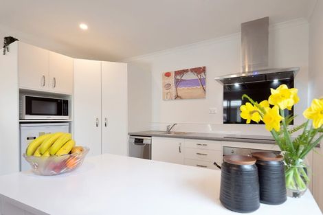 Photo of property in 4 Lance Way, Papamoa, 3118