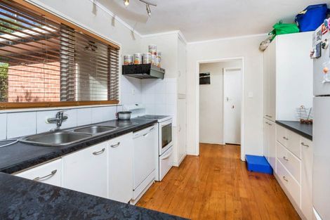 Photo of property in 450 Don Buck Road, Massey, Auckland, 0614