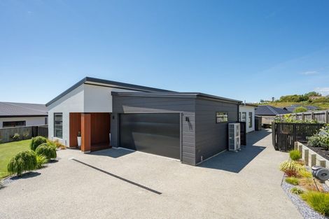 Photo of property in 68 Katania Heights, Brightwater, 7022