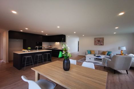 Photo of property in 12 Ropere Street, Kumeu, 0810