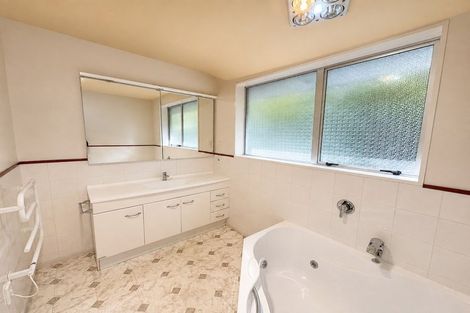 Photo of property in 7 Sunvale Terrace, Cashmere, Christchurch, 8022