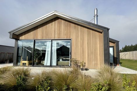 Photo of property in 18 Robrosa Street, Wanaka, 9305