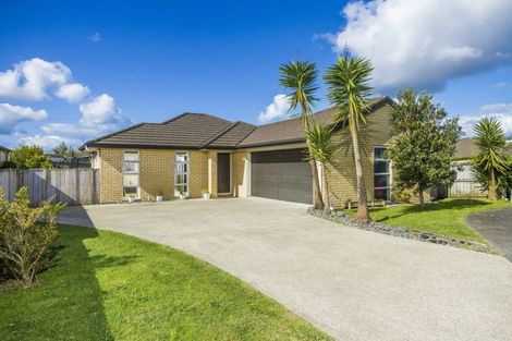 Photo of property in 42 Huntington Park Drive, Greenhithe, Auckland, 0632