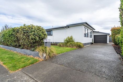 Photo of property in 74 Helmsdale Street, Waverley, Invercargill, 9810