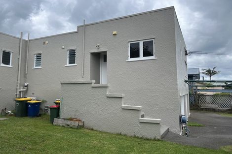 Photo of property in 1/30a Old Lake Road, Narrow Neck, Auckland, 0624