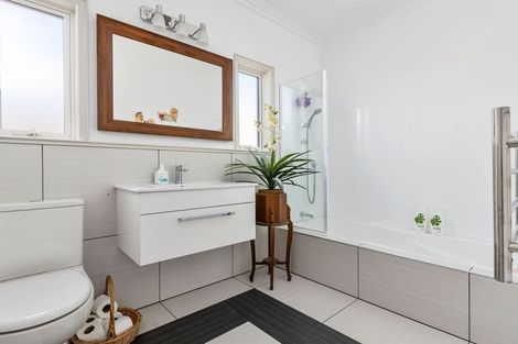 Photo of property in 24 Colville Street, Masterton, 5810