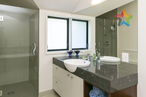 Photo of property in 1 Mewburn Rise, Karori, Wellington, 6012