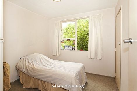 Photo of property in 30 Leaver Place, Weymouth, Auckland, 2103