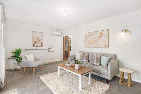 Photo of property in 30 Bassett Road, Johnsonville, Wellington, 6037