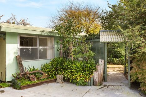 Photo of property in 12b Saint Hill Lane, Havelock North, 4130