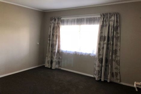 Photo of property in 2/19 Tatariki Street, Rosehill, Papakura, 2113