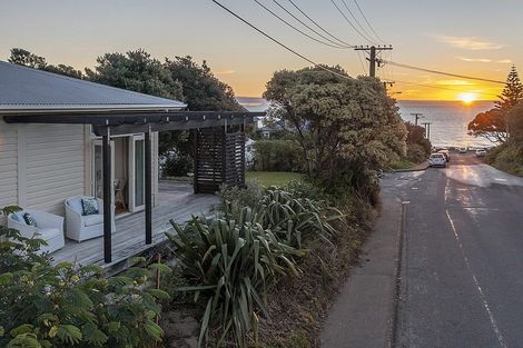 Photo of property in 36 Aperahama Street, Paekakariki, 5034