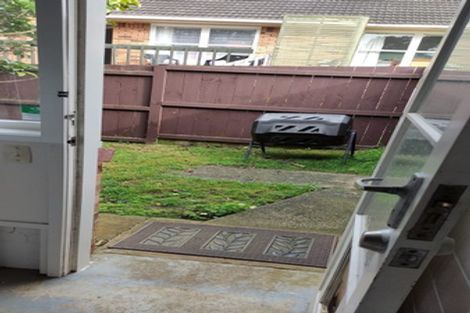 Photo of property in 1/23 Ellen Avenue, Hillcrest, Auckland, 0627