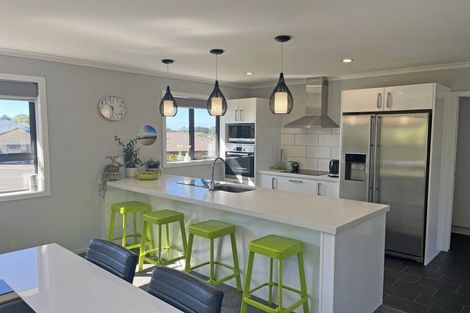 Photo of property in 15 Dove Place, Holmes Hill, Oamaru, 9401