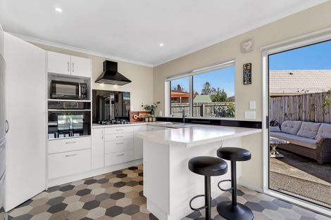 Photo of property in Holdsworth Villas, 54/2 William Donald Drive, Solway, Masterton, 5810