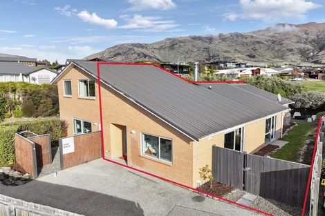Photo of property in 13a Niger Street, Wanaka, 9305