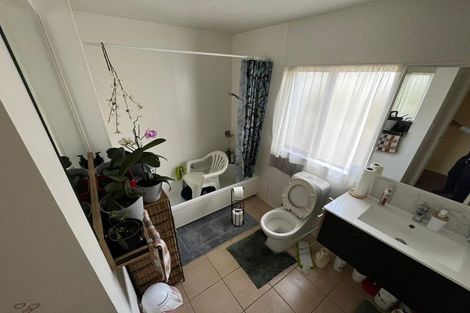 Photo of property in 28 Glengarry Road, Glen Eden, Auckland, 0602