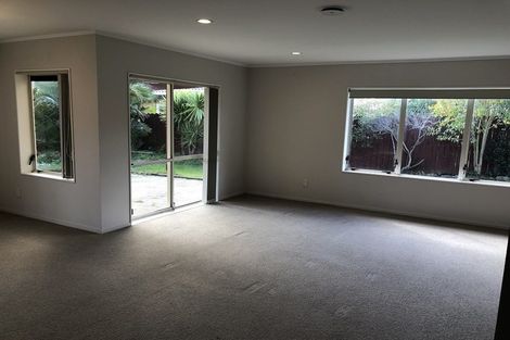 Photo of property in 27 Sheriff Place, Randwick Park, Auckland, 2105