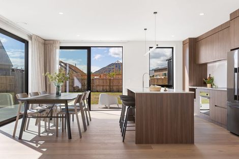 Photo of property in 14 Rubus Street, Wanaka, 9382