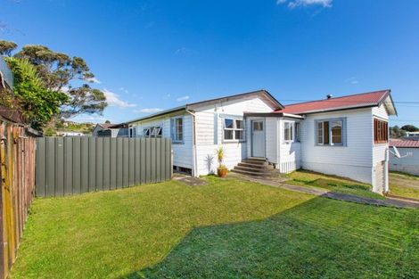 Photo of property in 29 Wallis Street, Raglan, 3225