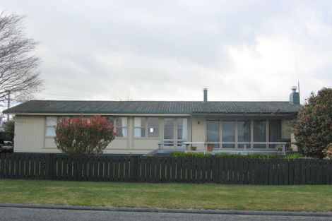 Photo of property in 6 Kohatu Parade, Wharewaka, Taupo, 3330