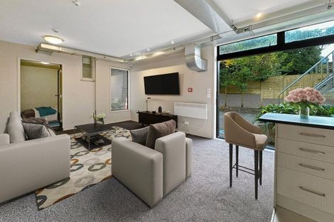 Photo of property in Sharella Living, 20 Glenmore Street, Thorndon, Wellington, 6011