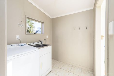 Photo of property in 12 Harris Street, Waimate, 7924