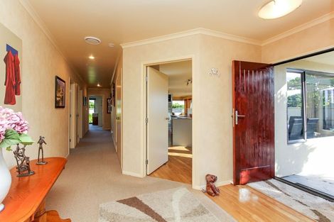 Photo of property in 1 Rotokare Crescent, Whalers Gate, New Plymouth, 4310