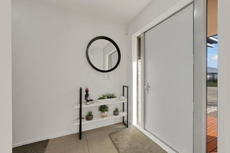 Photo of property in 6 Duggan Close, Rolleston, 7614