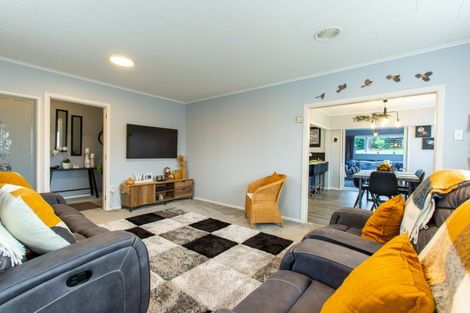 Photo of property in 11 Ries Street, Dannevirke, 4930