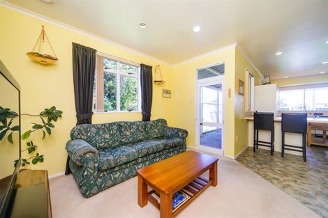 Photo of property in 20 Ross Street, Marton, 4710