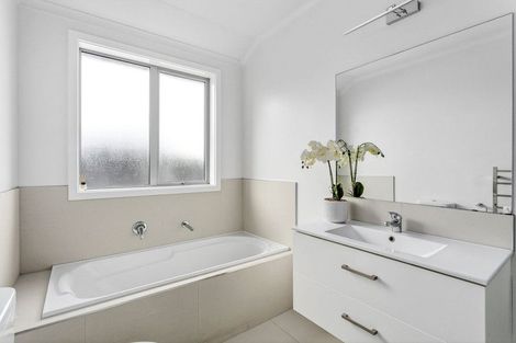 Photo of property in 6 Hehan Close, Cambridge, 3434