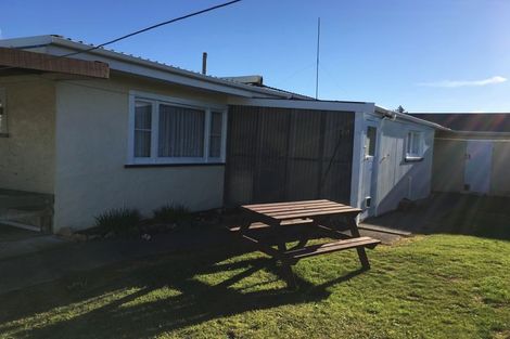 Photo of property in 21 Nuku Street, Tangimoana, 4822