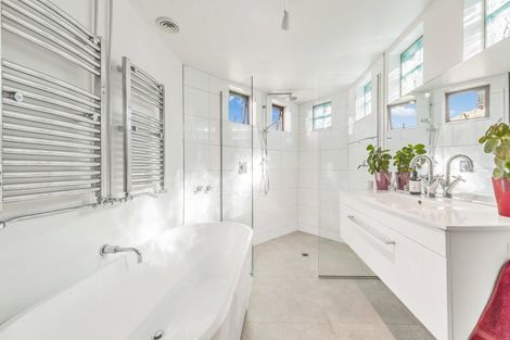 Photo of property in 14 Bealey Road, Leeston, 7683