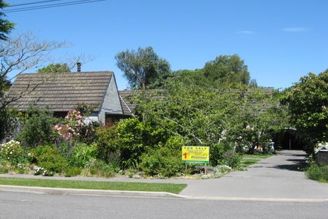Photo of property in 487 Avonhead Road, Avonhead, Christchurch, 8042