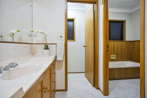 Photo of property in 9 Bannings Way, Hobsonville, Auckland, 0618