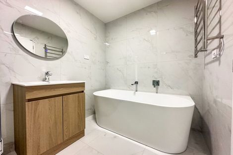 Photo of property in 23d West Harbour Drive, West Harbour, Auckland, 0618