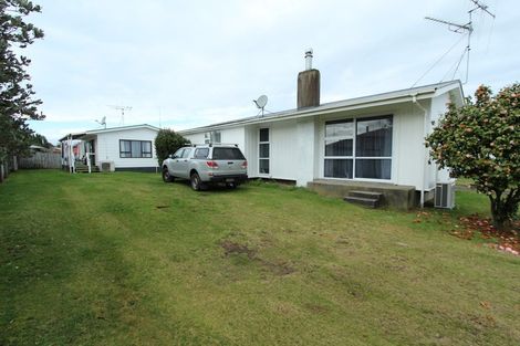 Photo of property in 13 Puriri Place, Tokoroa, 3420